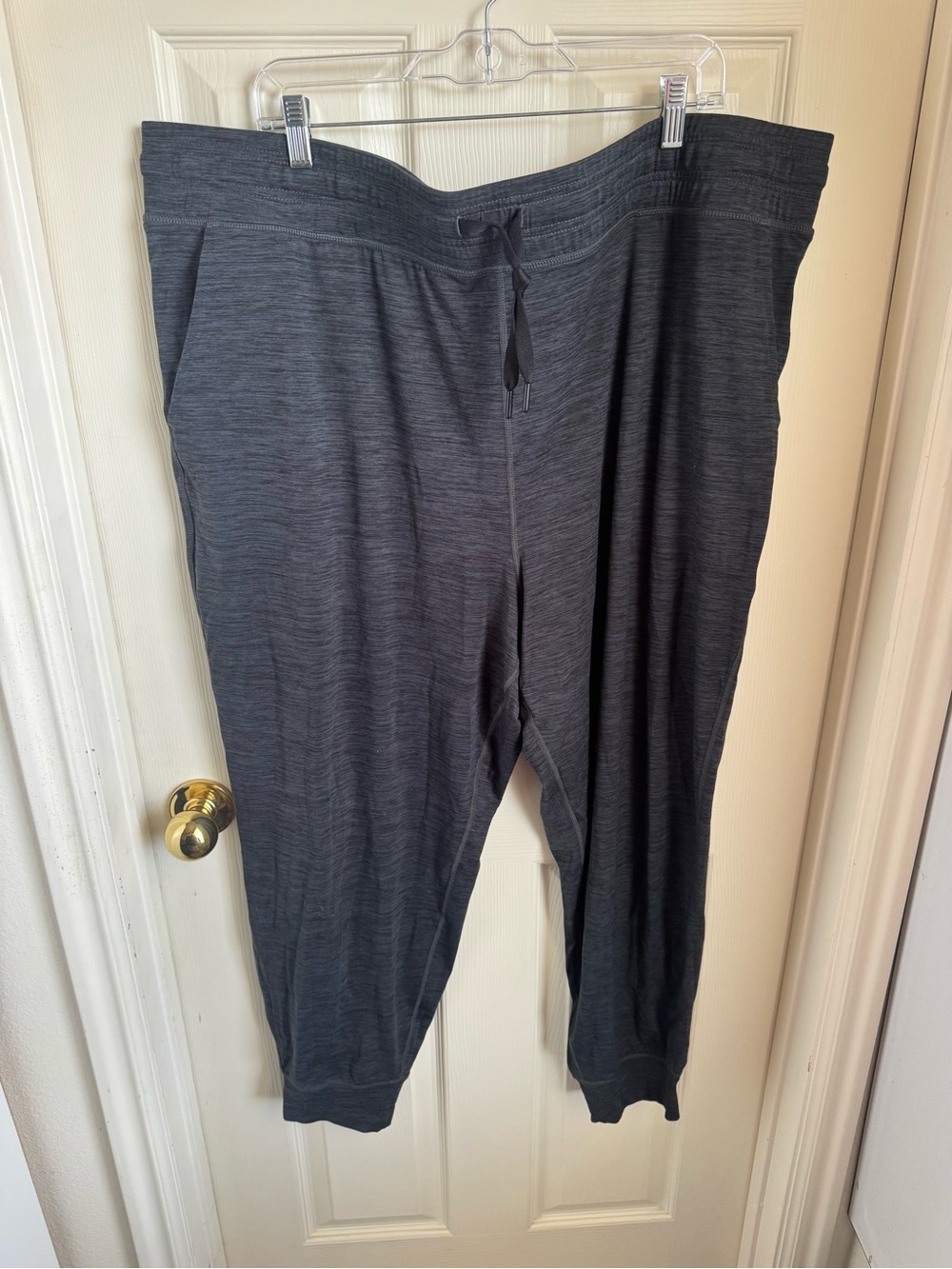 Amazon Essentials Joggers